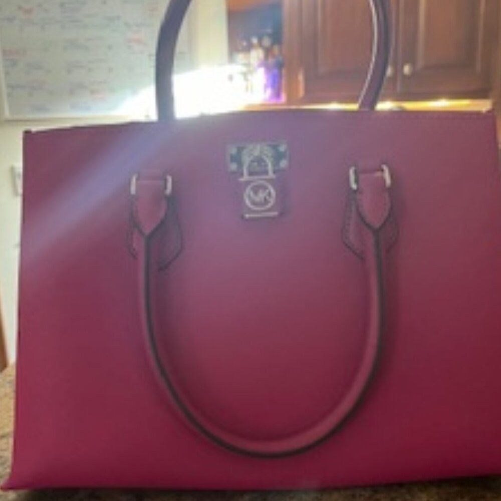 Michael Kors purse